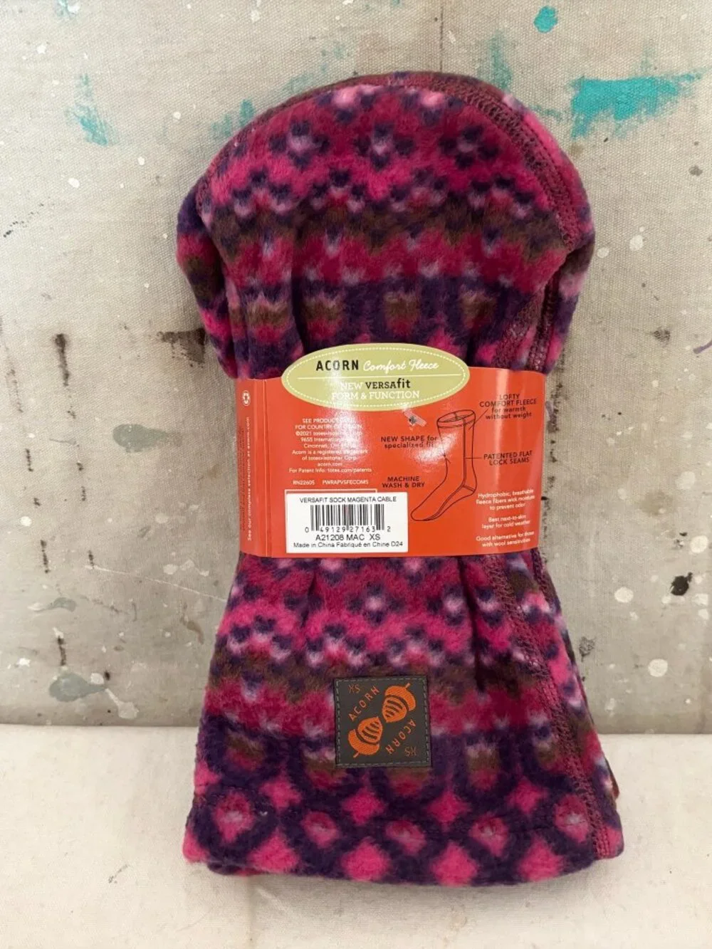 Acorn VersaFit Socks in Magenta Cable